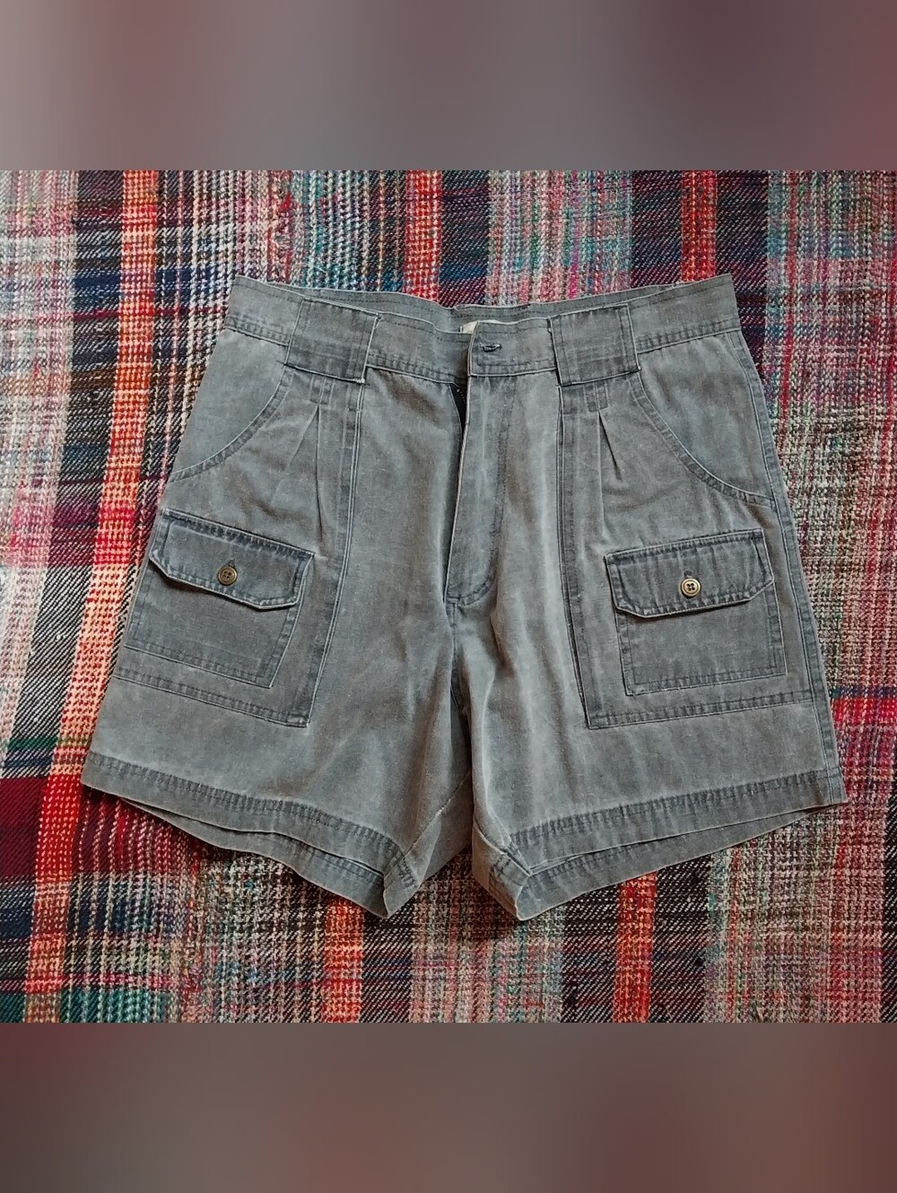 Vintage Men's Gray Cargo Shorts - Casual Utility Style